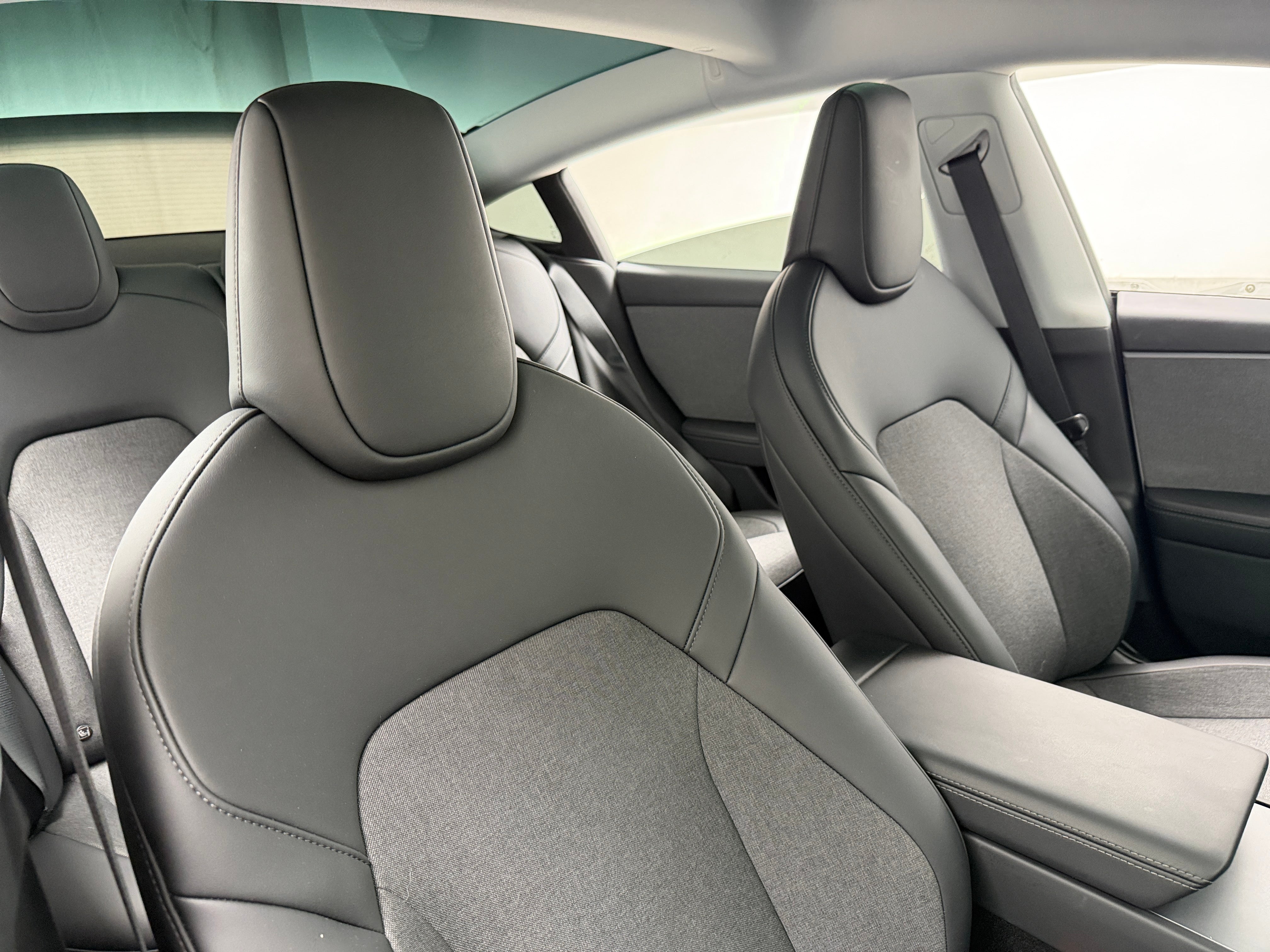 tesla model 3 2025 5YJ3E1EA2SF132414 image tesla model 3 2025 5YJ3E1EA2SF132414 image